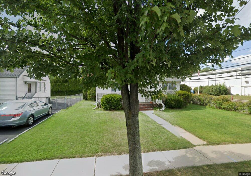 4 Maple Hill Rd, Clifton, NJ 07013 - photo 1