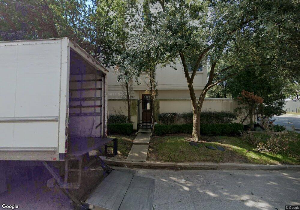 2075 Brentwood Dr unit C, Houston, TX 77019 - photo 1
