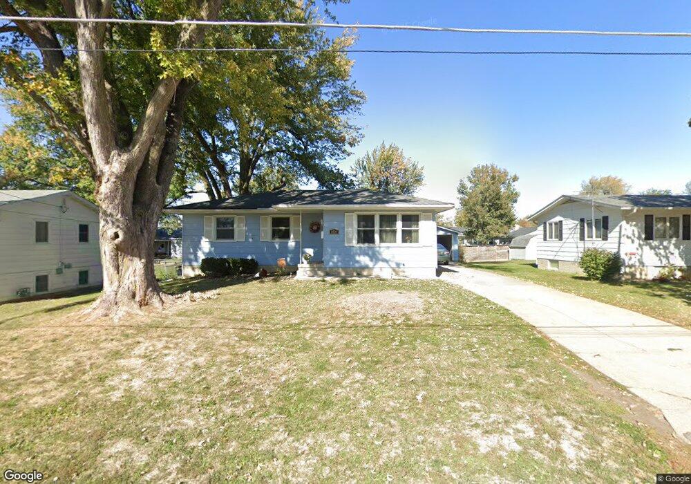 1420 N 8th Avenue Place E, Newton, IA 50208 - photo 1