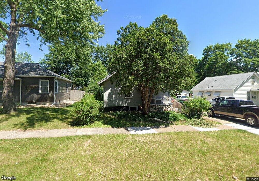 1115 W 11th St, Cedar Falls, IA 50613 - photo 1