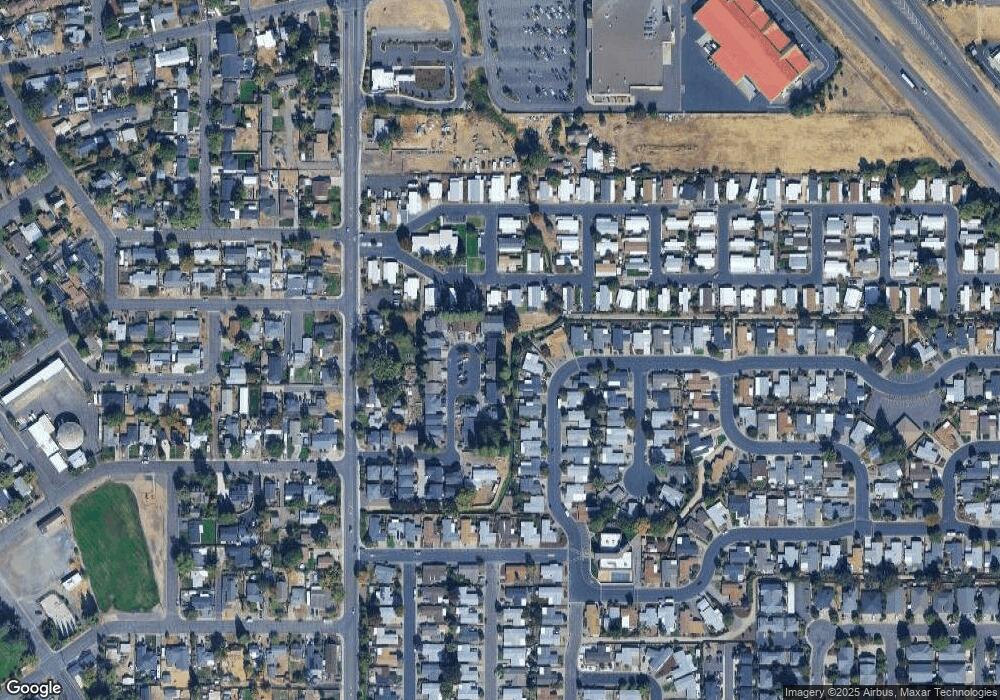 656 Shadow Way, Central Point, OR 97502 - photo 1