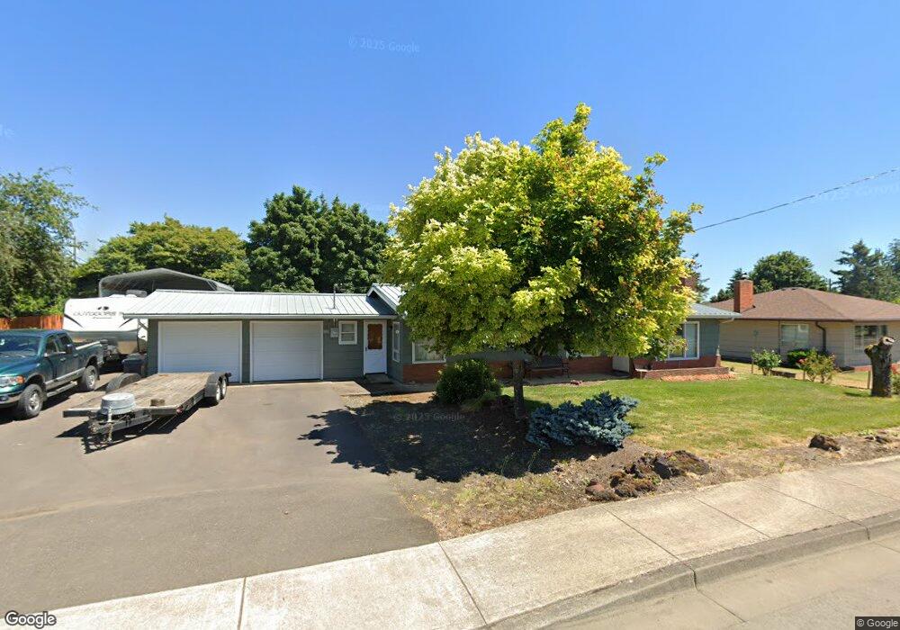 210 SE Fir Villa Rd, Dallas, OR 97338 - photo 1