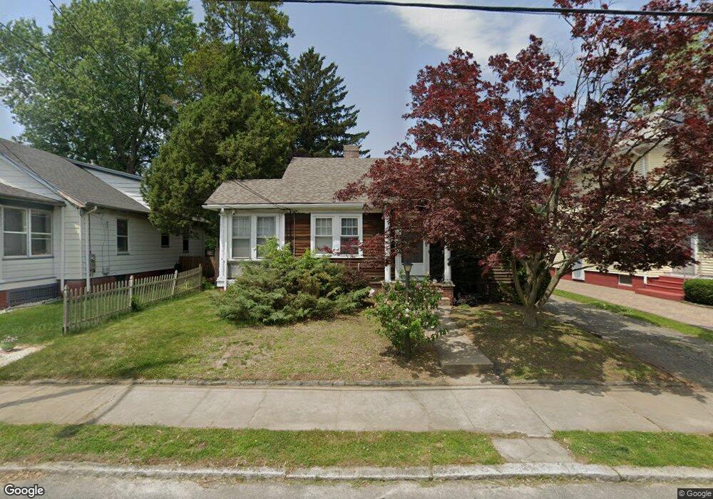 76 Friendly Rd, Cranston, RI 02910 - photo 1