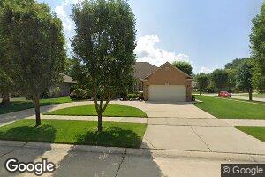 21272 Clearview Dr, Macomb, MI 48044