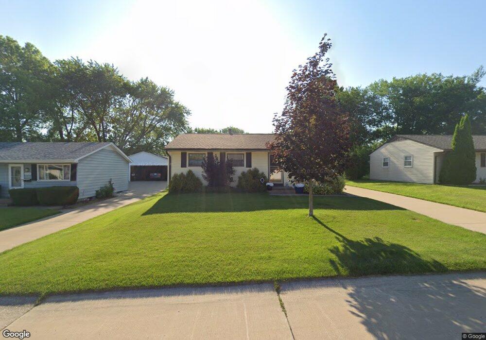 3025 Hyperion Rd, Bettendorf, IA 52722 - photo 1