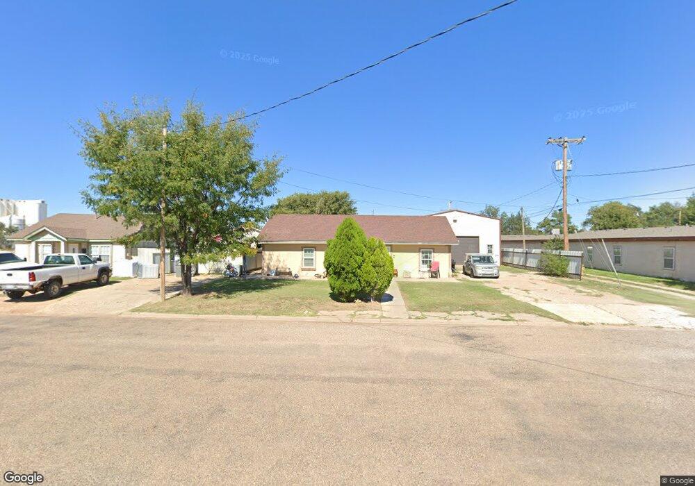 316 W 7th St, Dumas, TX 79029 - photo 1