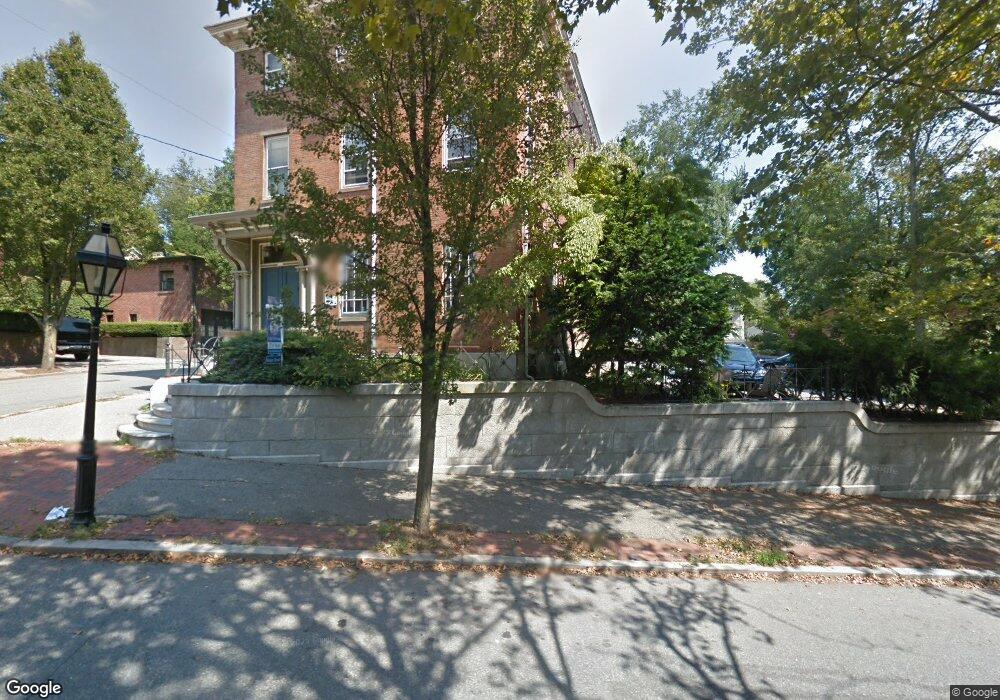 395 Benefit St unit 5, Providence, RI 02903 - photo 1