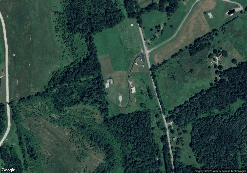 801 Sugar Run Rd, Eighty Four, PA 15330 - photo 1