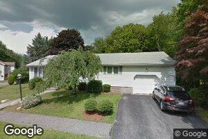 15 Robin Rd, Worcester, MA 01604