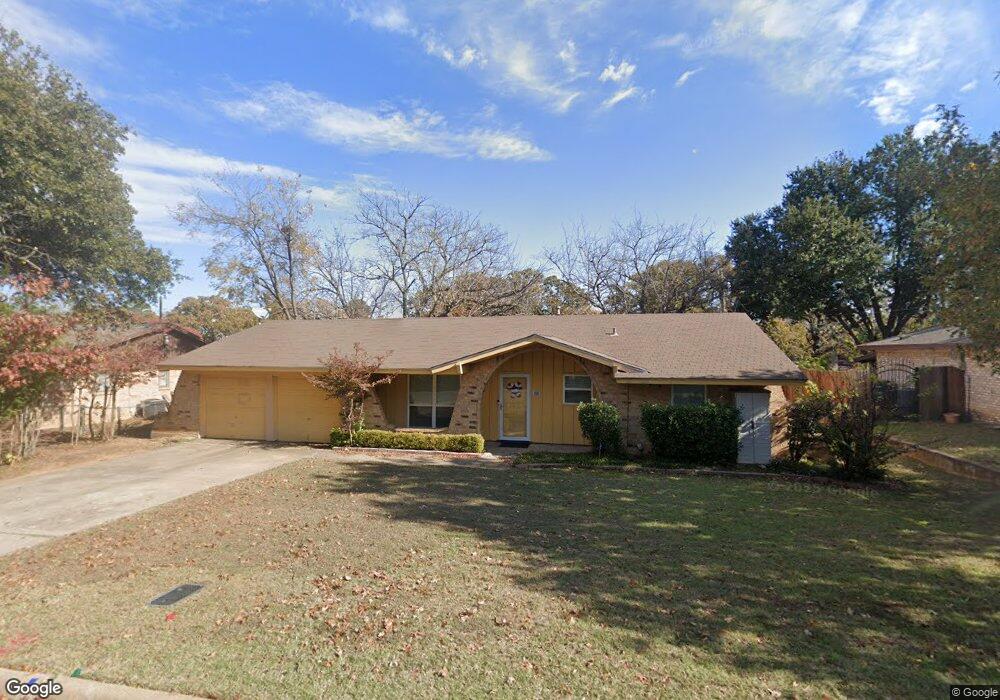 1008 Sherwood Dr, Bedford, TX 76022 - photo 1