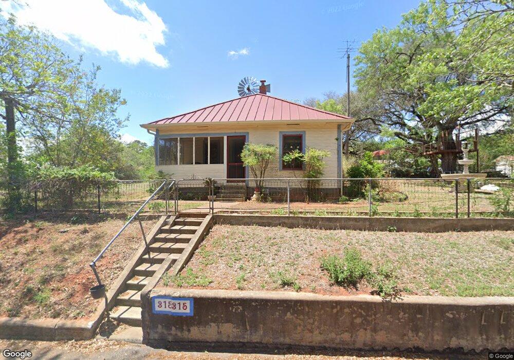 315 W Park St, Fredericksburg, TX 78624 - photo 1