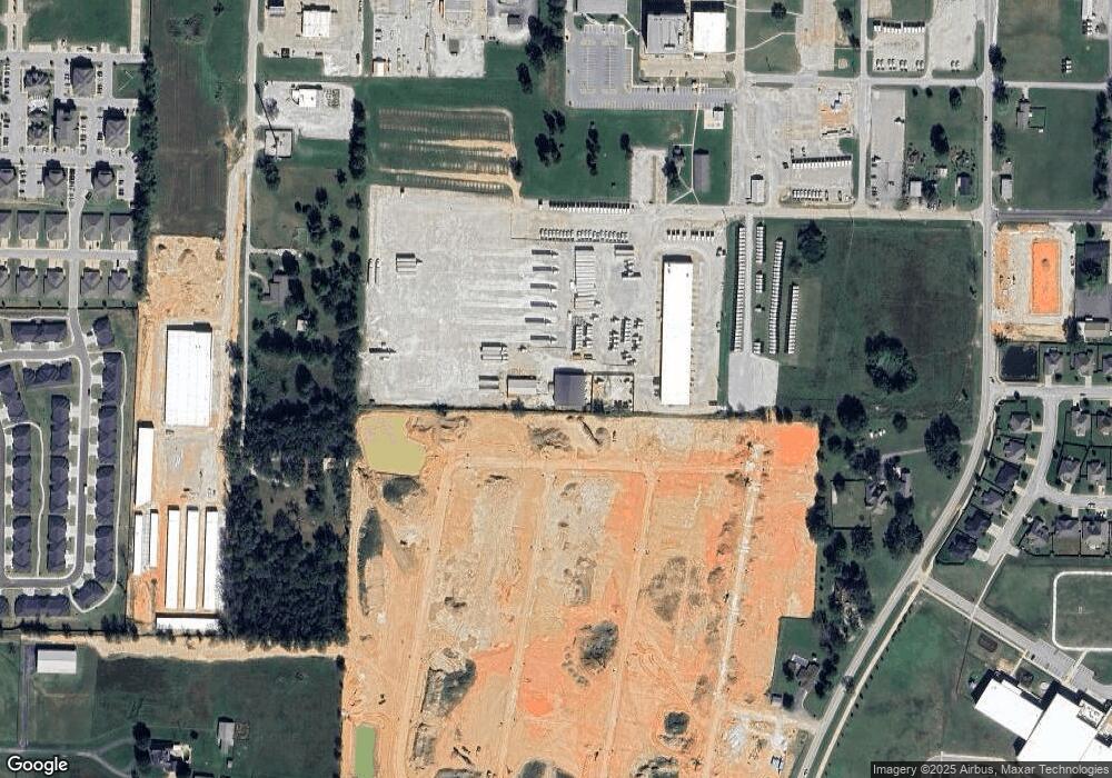 297 W Bandini Ave, Springdale, AR 72762 - photo 1