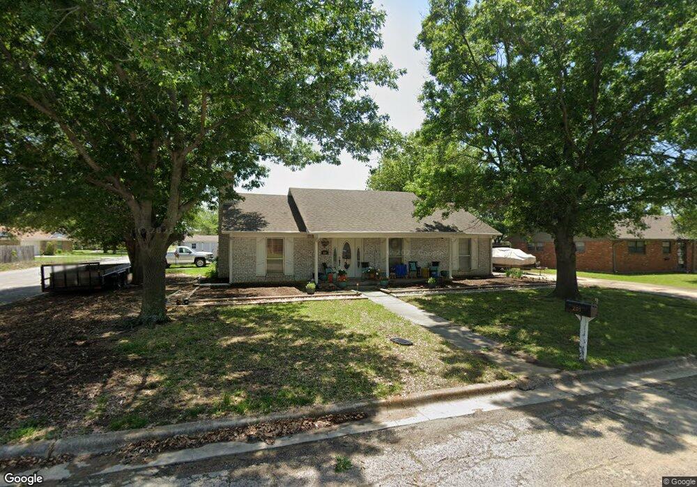 201 Red River Dr, Whitesboro, TX 76273 - photo 1