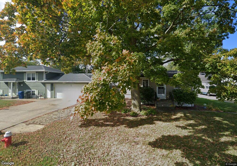 782 Kenilworth Ave, Sheffield Lake, OH 44054 - photo 1