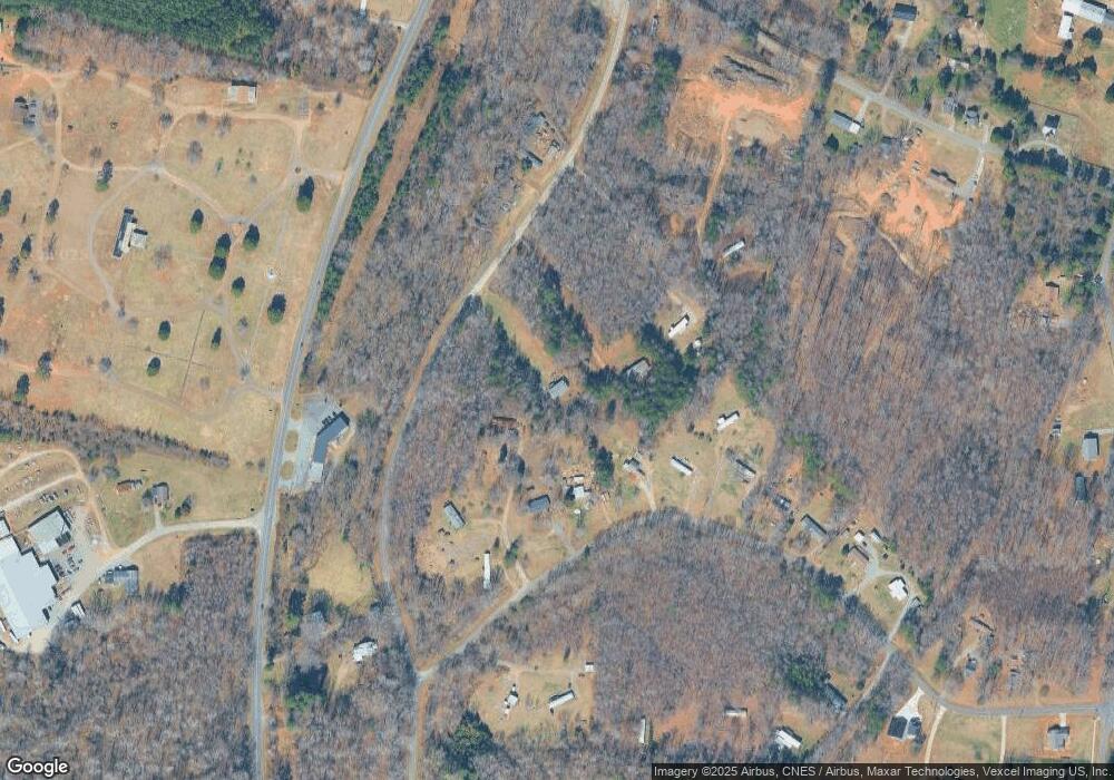 219 Cumberland Rd, Statesville, NC 28677 - photo 1