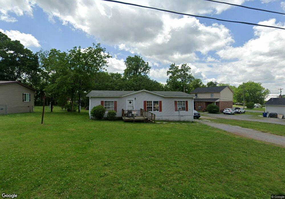 306 Carney St, Shelbyville, TN 37160 - photo 1
