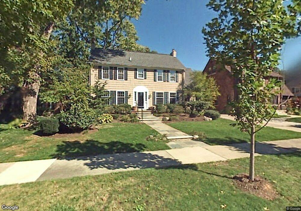 496 Lincoln Rd, Grosse Pointe, MI 48230 - photo 1