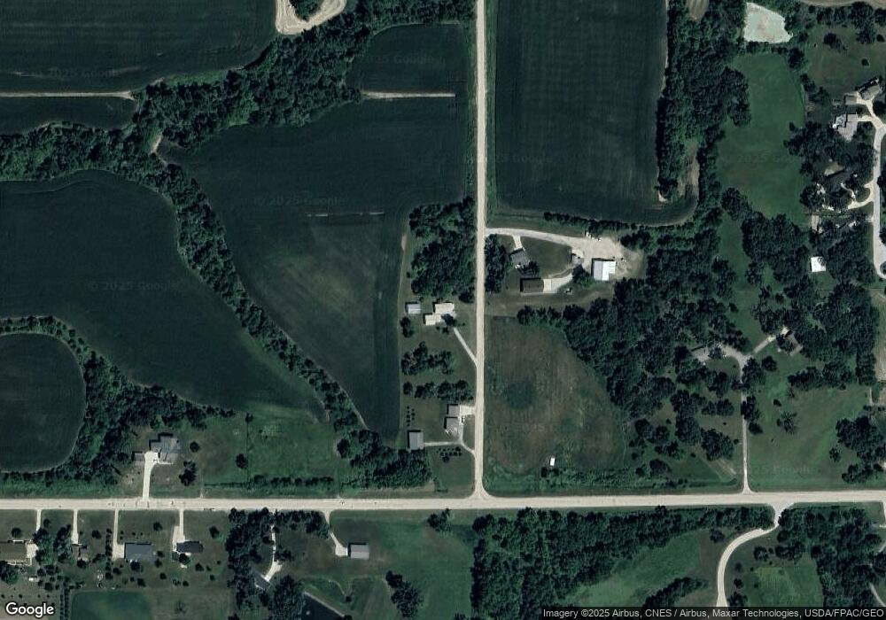 2493 W 12th St N, Newton, IA 50208 - photo 1