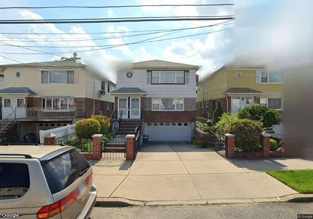 1566 Murray St, Whitestone, NY 11357 - photo 1