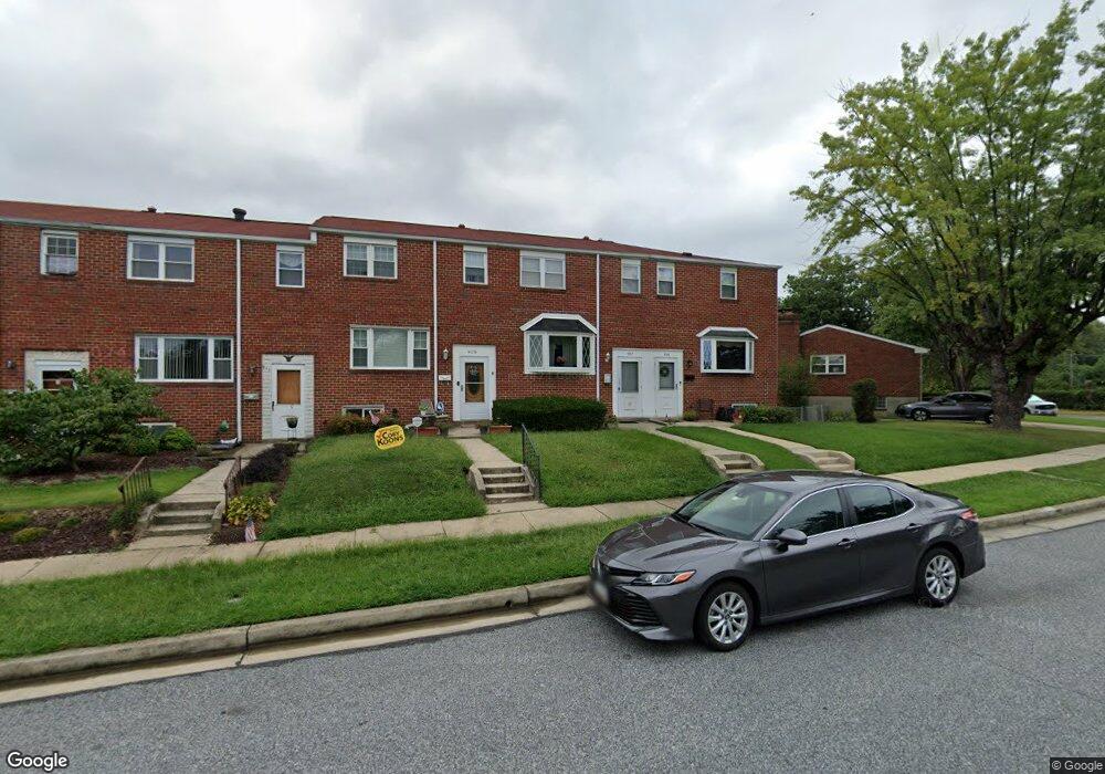 907 Regina Dr, Halethorpe, MD 21227 - photo 1