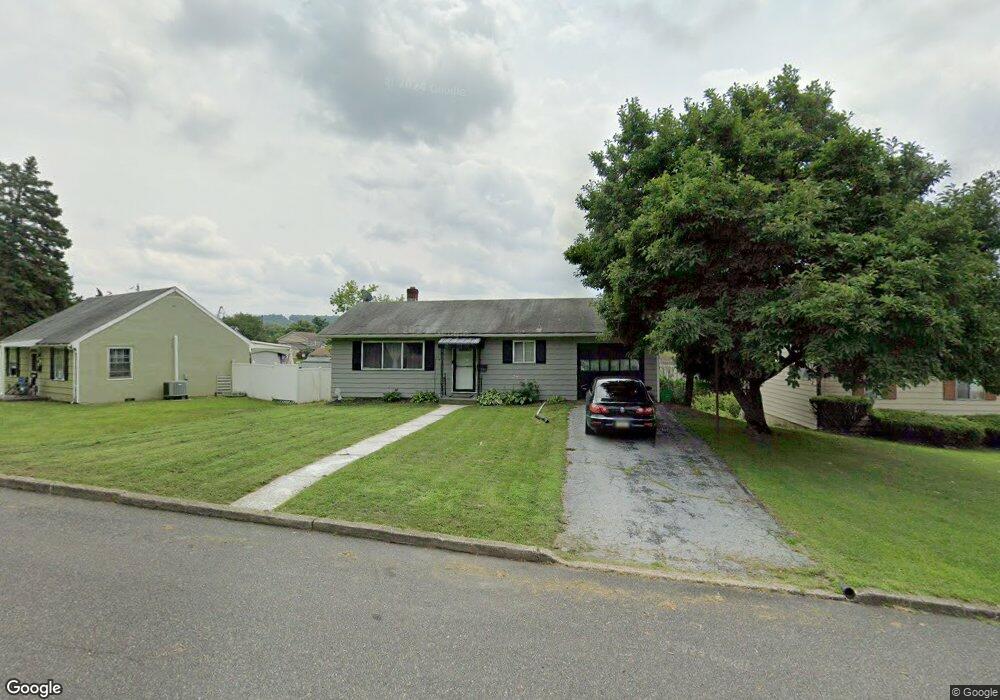 634 E Wyoming St, Allentown, PA 18103 - photo 1