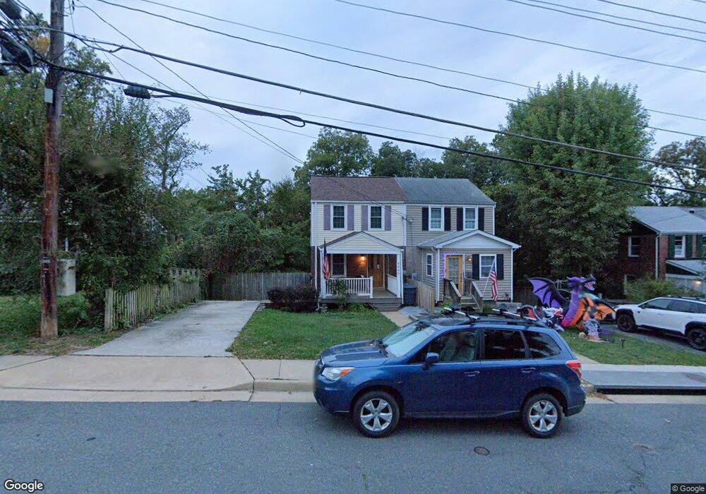 5846 Edgehill Dr, Alexandria, VA 22303 - photo 1