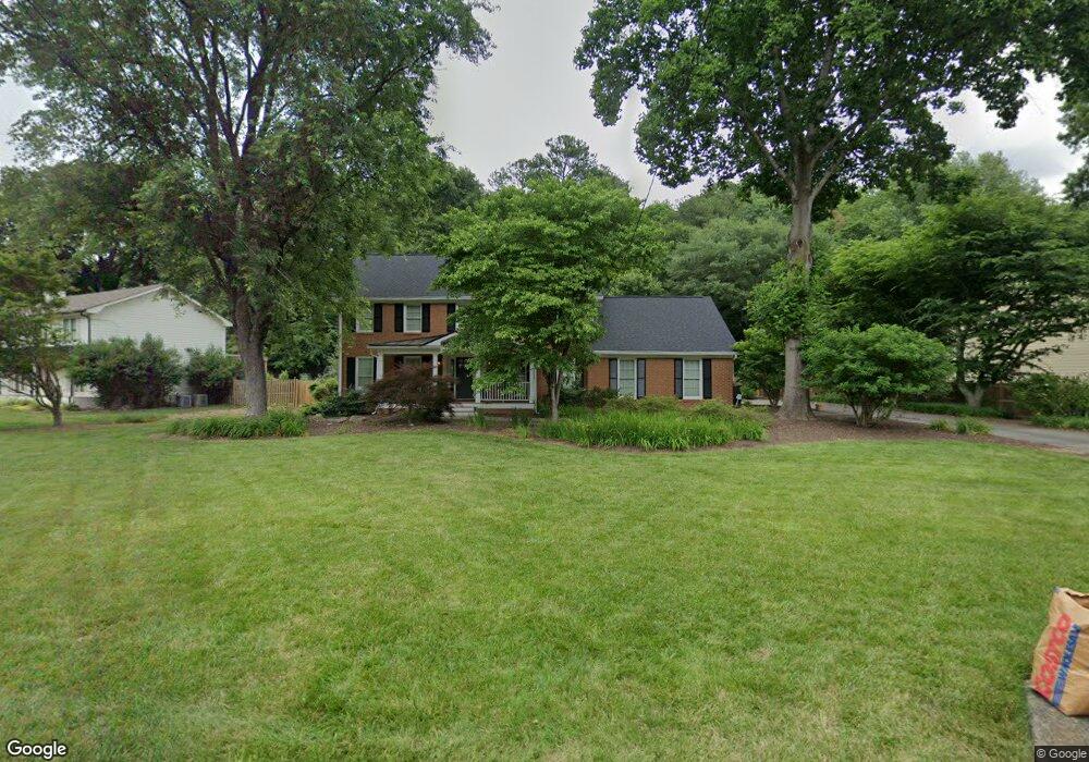 1605 Ridgefield Dr, Roswell, GA 30075 - photo 1