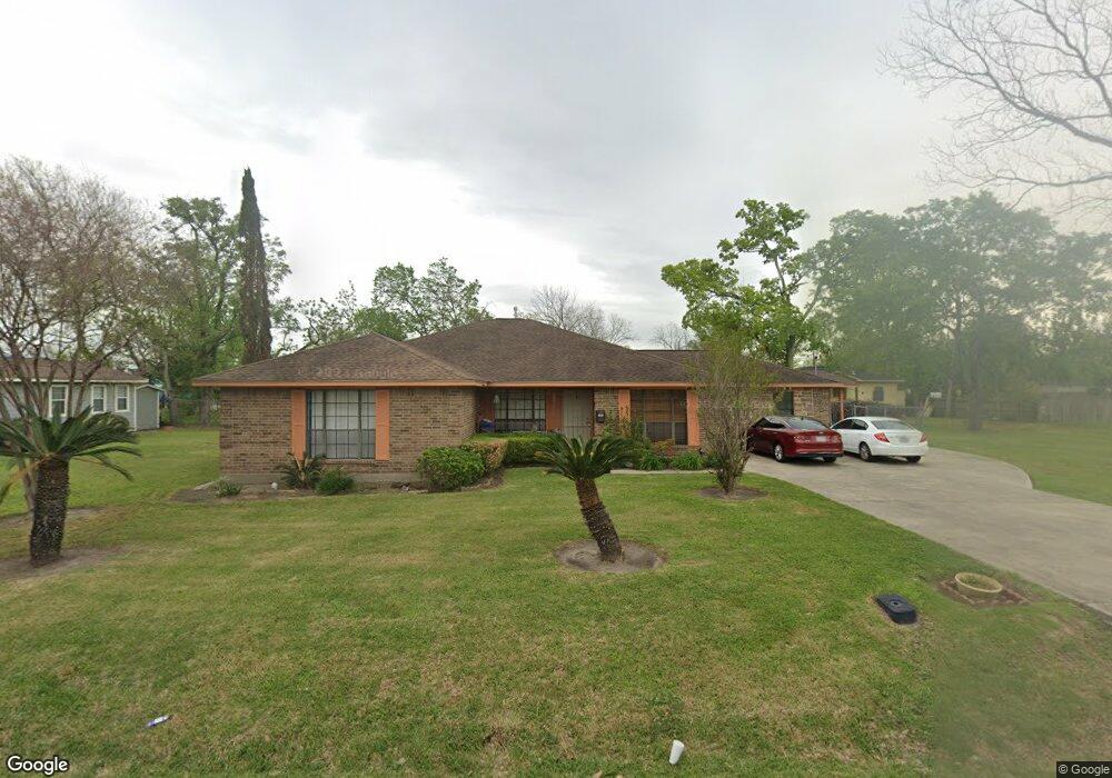 6802 D s Bailey Ln, Houston, TX 77091 - photo 1