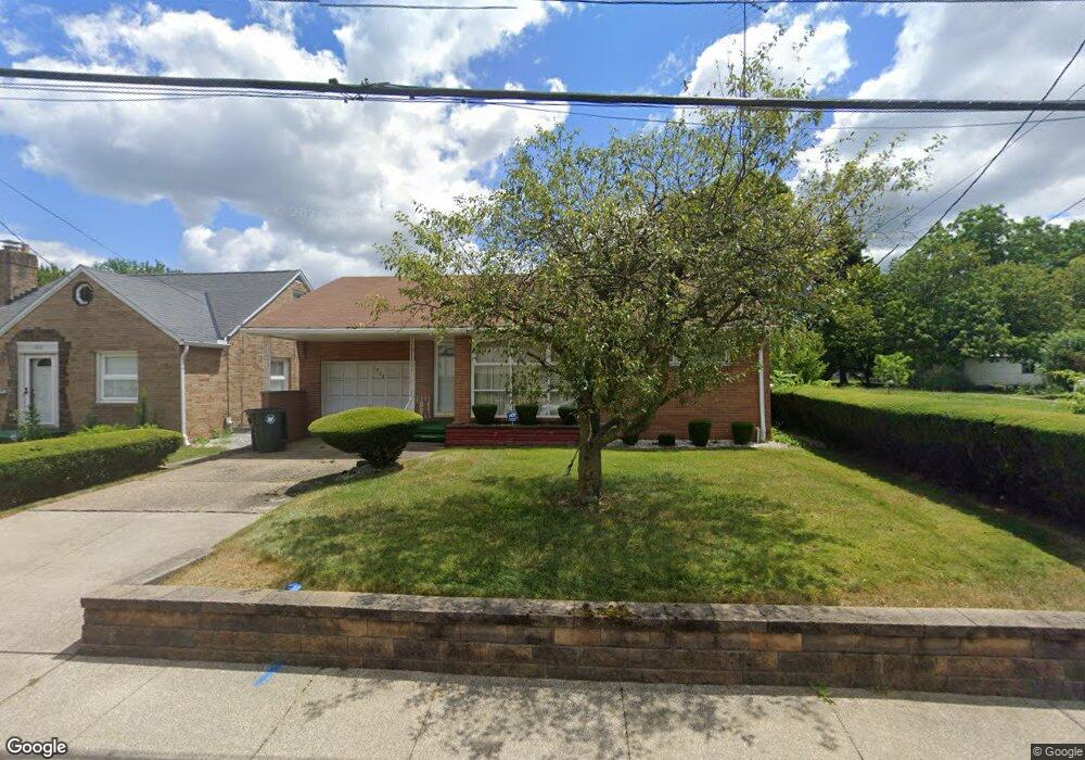 1926 Spring Ave NE, Canton, OH 44714 - photo 1