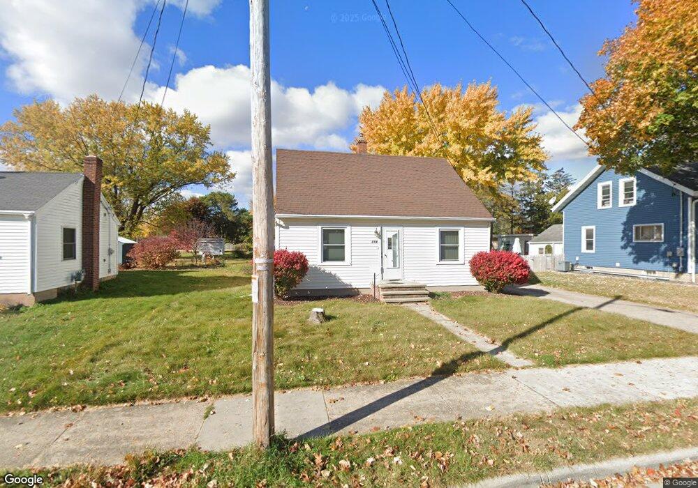 306 Williams St, Combined Locks, WI 54113 - photo 1