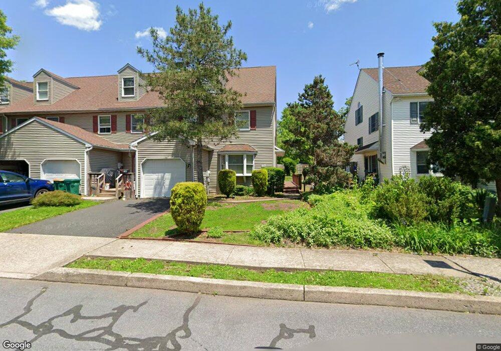 738 Cedar Ct, Red Hill, PA 18076 - photo 1