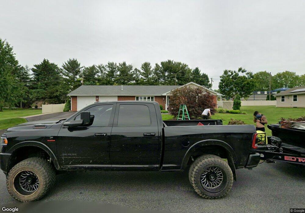 6775 Ivy Ln, Allentown, PA 18106 - photo 1