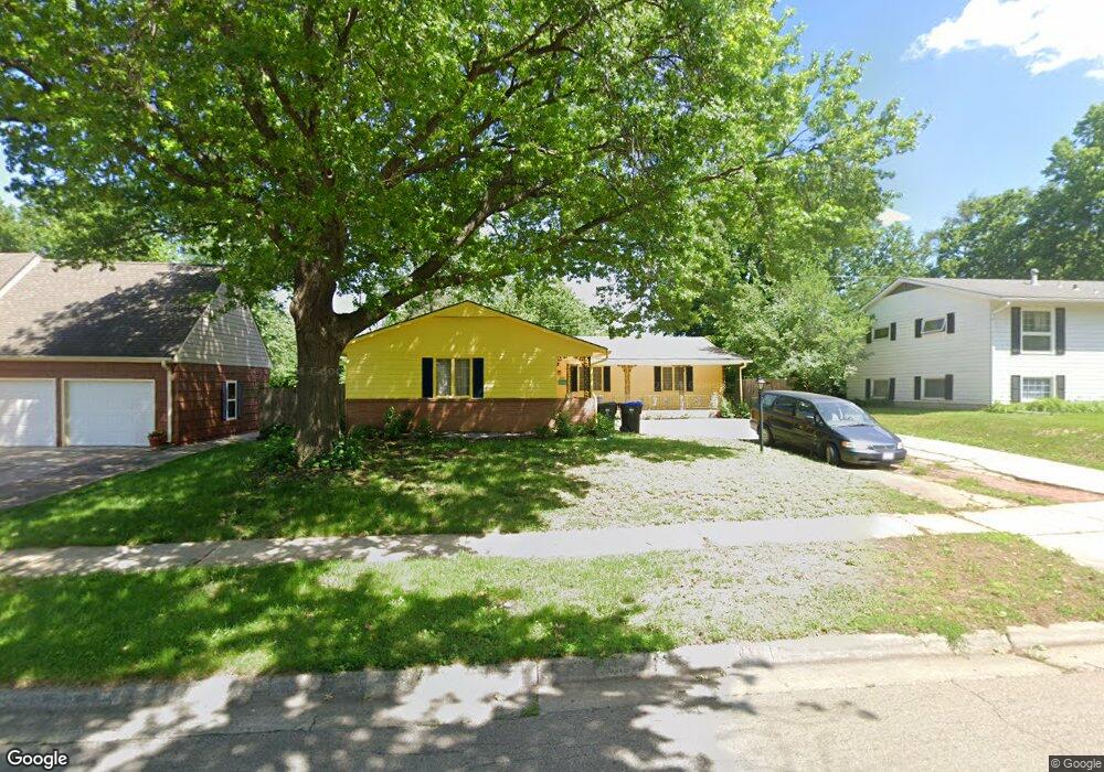 3036 SW Mulvane St, Topeka, KS 66611 - photo 1