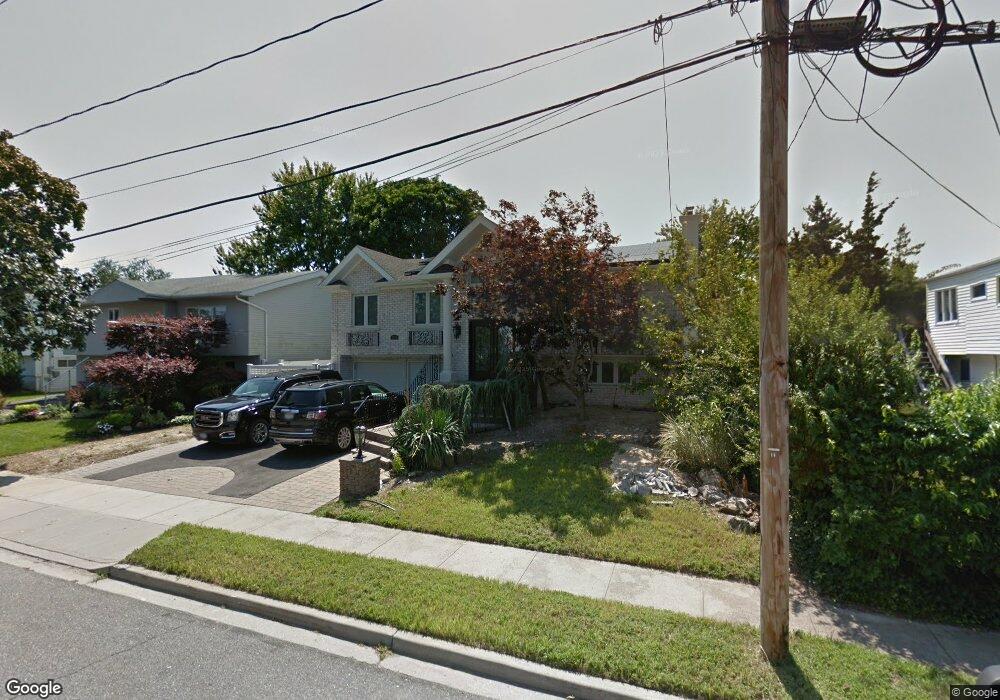 2776 Covered Bridge Rd, Merrick, NY 11566 - photo 1