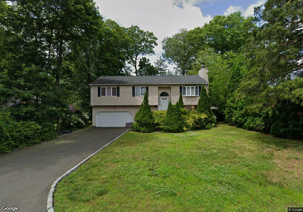 62 Brinckerhoff Ave, Stamford, CT 06905 - photo 1