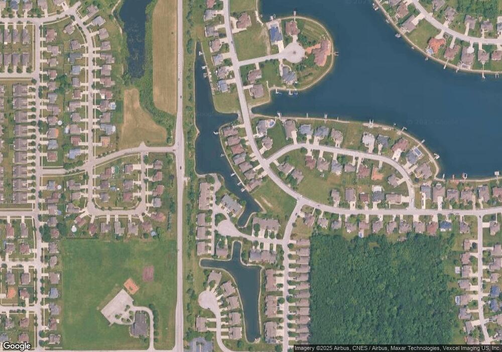 10430 Doubletree Dr S, Crown Point, IN 46307 - photo 1