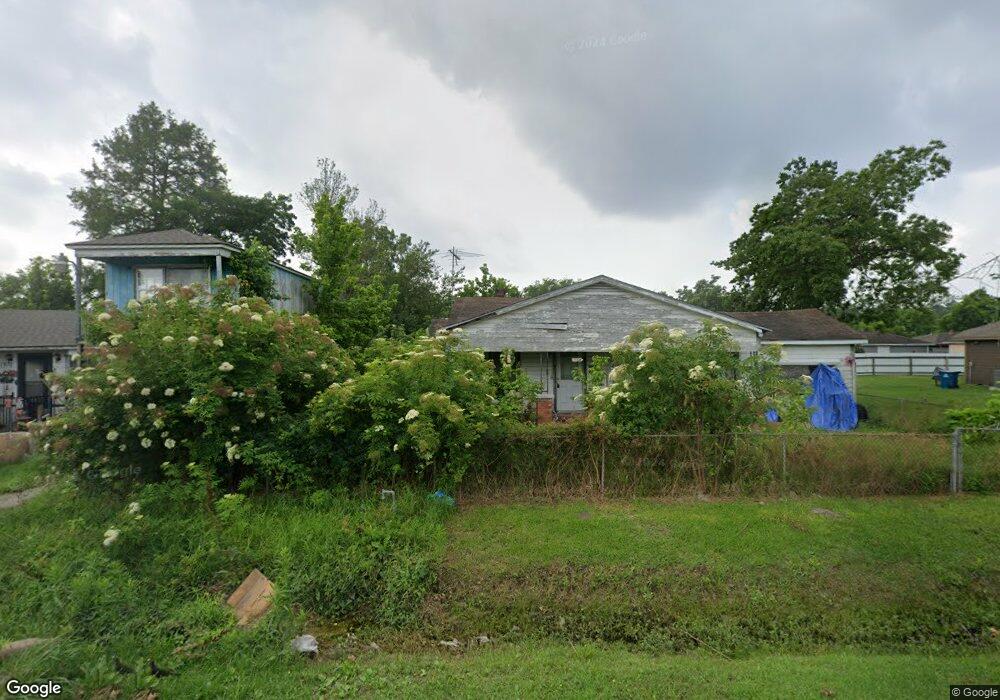 1906 Warwick Rd, Houston, TX 77093 - photo 1