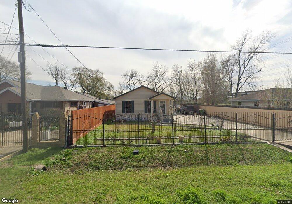 1710 Mcdaniel St, Houston, TX 77093 - photo 1