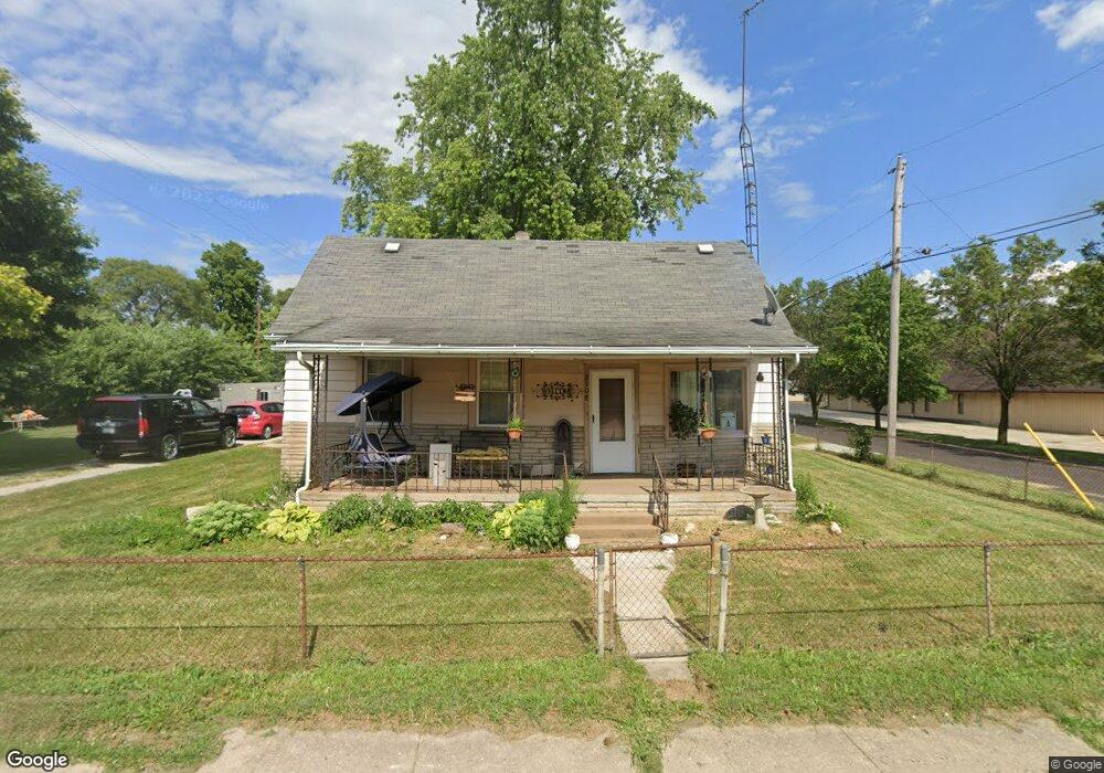 2108 S Macedonia Ave, Muncie, IN 47302 - photo 1