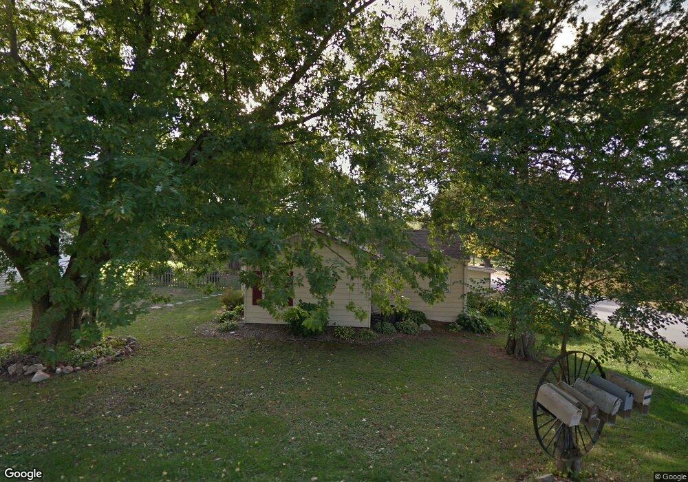 419 Hatch St, Newton, IA 50208 - photo 1