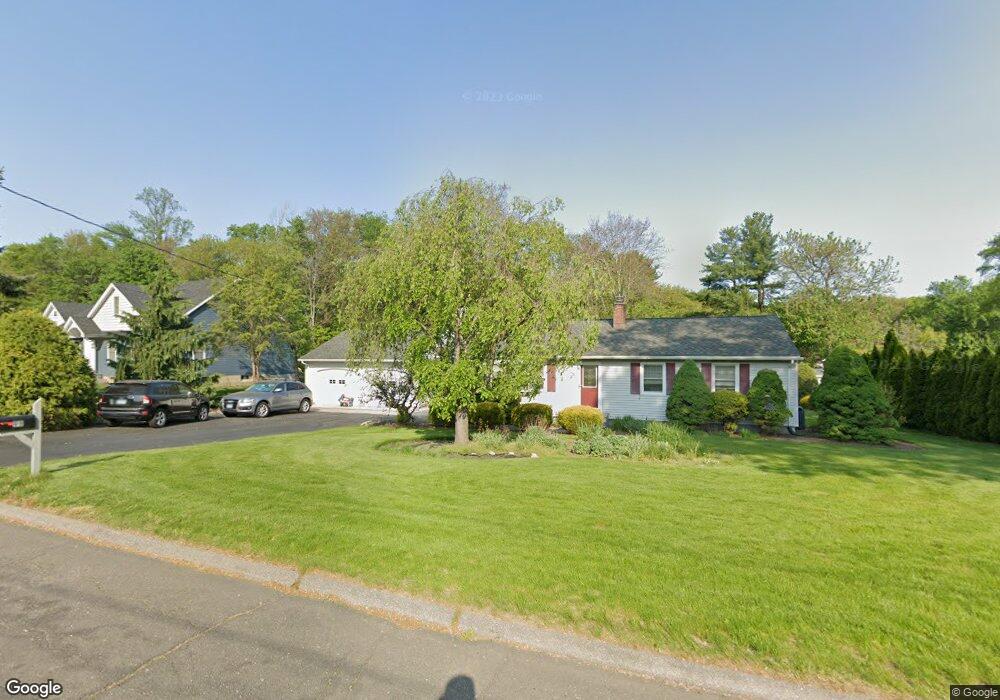 99 Macarthur Rd, Trumbull, CT 06611 - photo 1