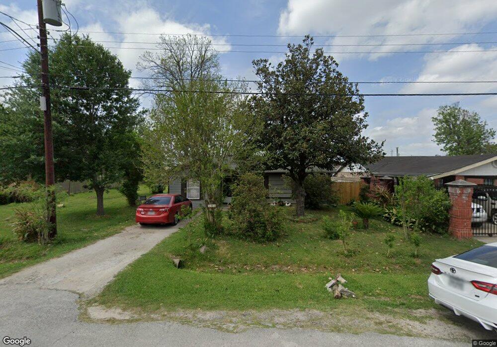 323 Wynell St, Houston, TX 77022 - photo 1