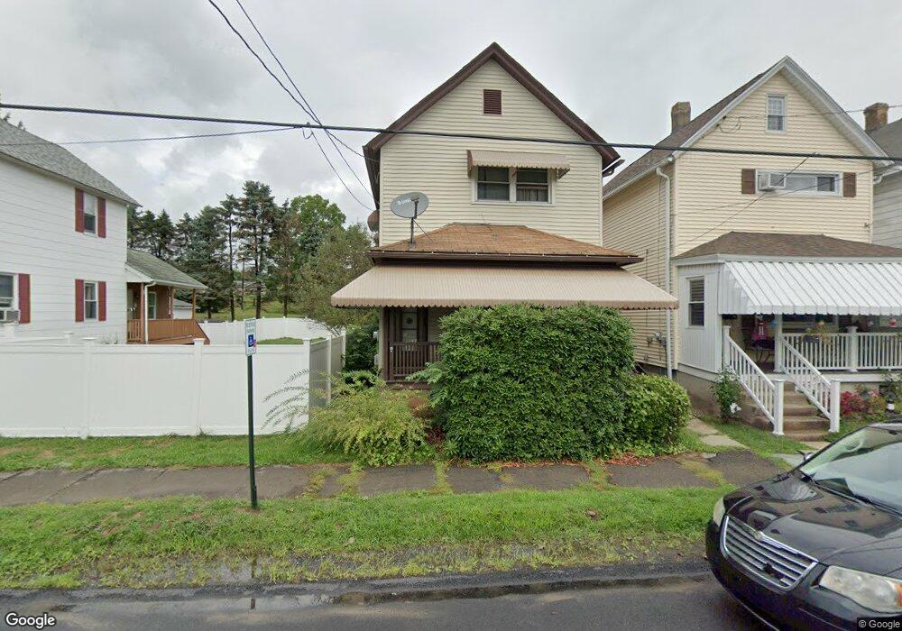 1712 Hawthorne St, Scranton, PA 18504 - photo 1