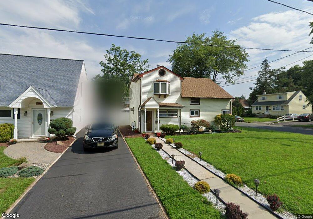 345 Howard Ave, Middlesex, NJ 08846 - photo 1