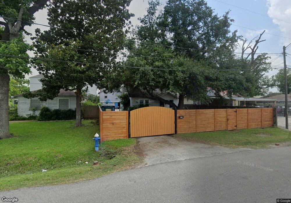 732 Link Rd, Houston, TX 77009 - photo 1