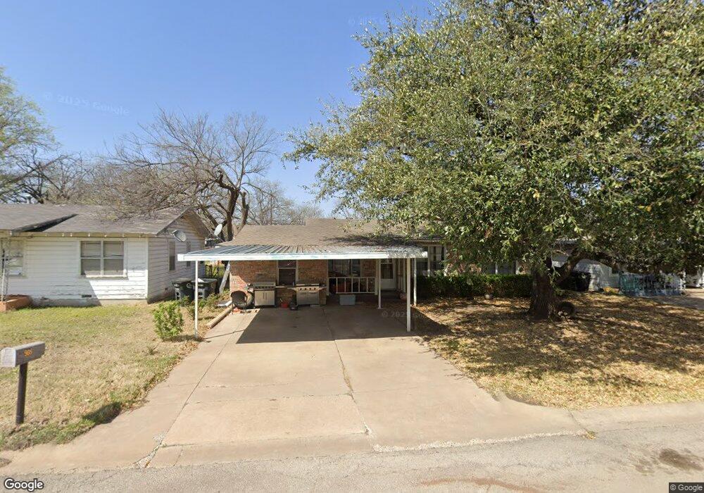 908 Euclid St, Cleburne, TX 76033 - photo 1