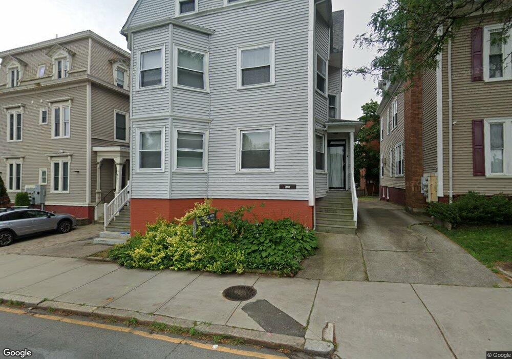 381 Angell St unit 1, Providence, RI 02906 - photo 1