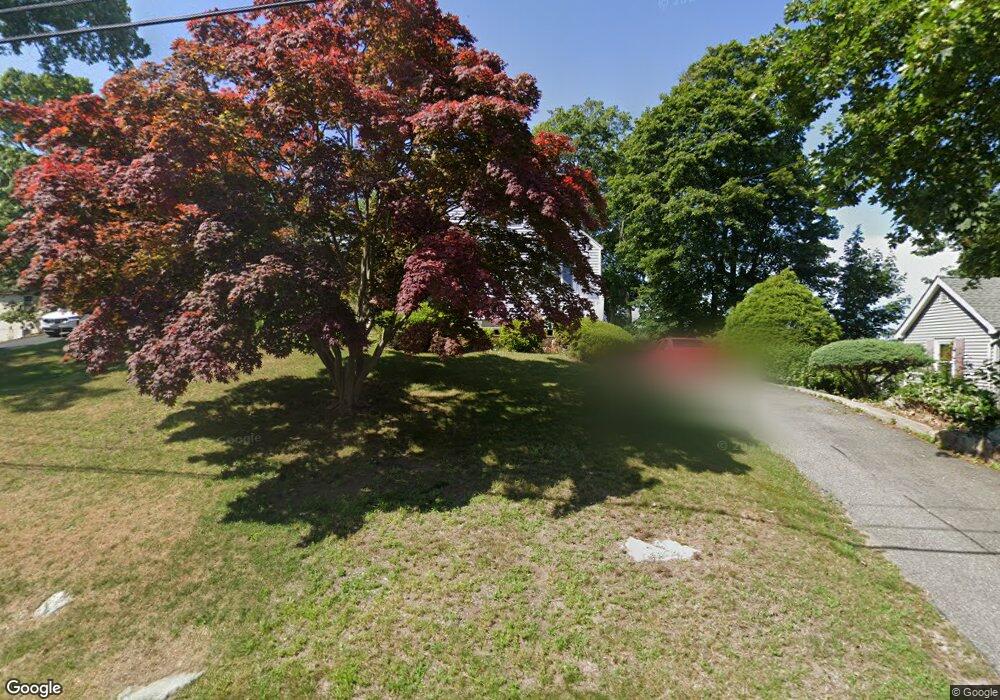 11 Pinecrest Ave, Saugus, MA 01906 - photo 1