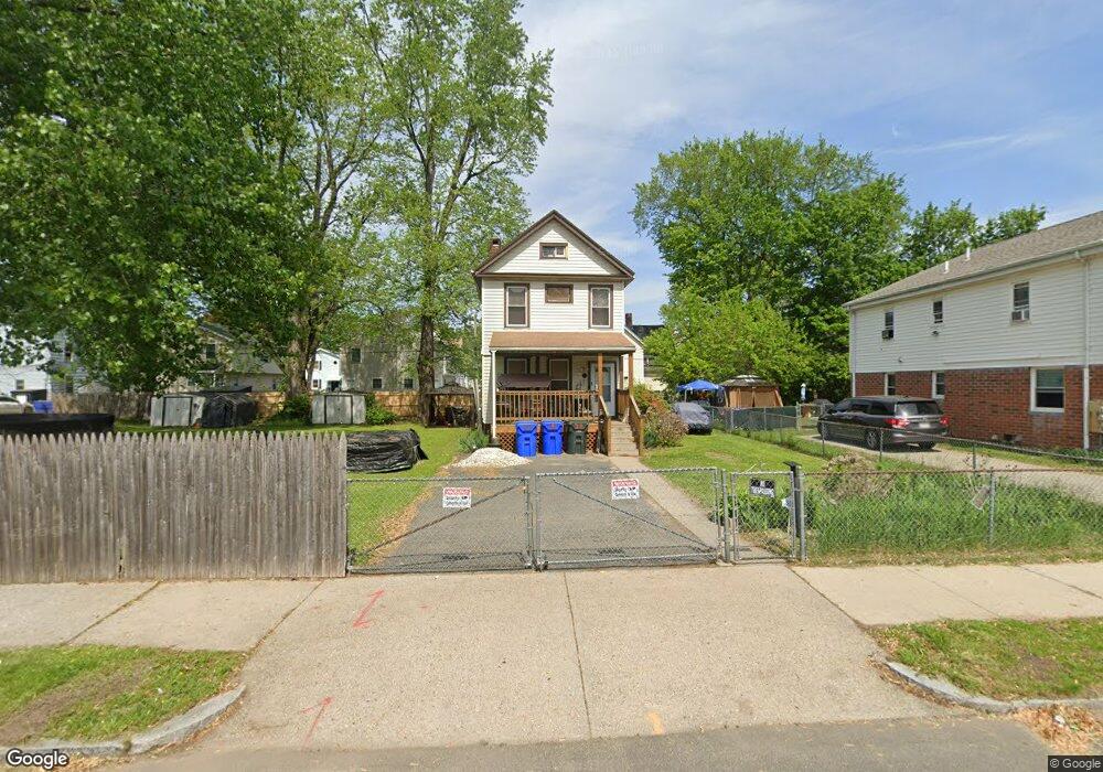 28 Grosvenor St, Springfield, MA 01107 - photo 1