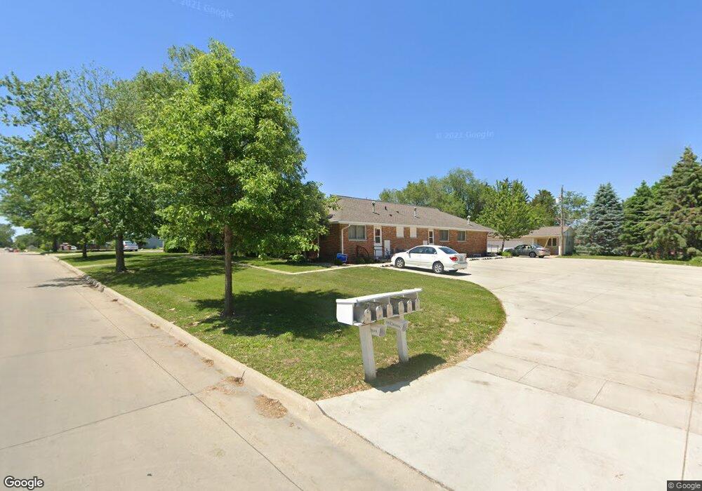 2123 Crescent Dr unit F, Cedar Falls, IA 50613 - photo 1